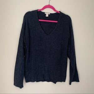 H&M sweater size small blue v neck sweater
